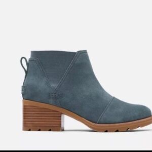 Sorel Women's Blue Ankle Boots with Brown Heel